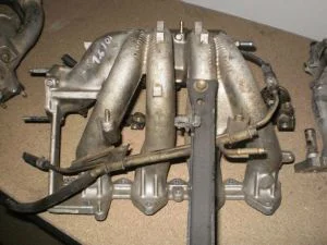 TOYOTA COROLLA 1995 ÇIKMA EMME MANİFOLDU 1993 - 1994 - 1995 - 1996 - 1997 - 1998 Arası Modellerle Uyumludur