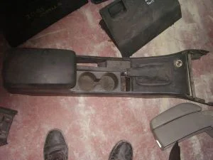 TOYOTA COROLLA 2004 ÇIKMA KONSUL 2002 - 2003 - 2004 - 2005 - 2006 - 2007 Arası Modellerle Uyumludur