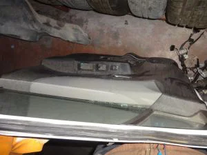 TOYOTA YARIS 2013 ÇIKMA HAFİF HASARLI SAĞ ÖN KAPI 2012 - 2013 - 2014 - 2015 - 2016 - 2017 Arası Modellerle Uyumludur