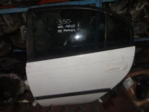 TOYOTA AVENSIS 2000 ÇIKMA SOL ARKA KAPI 1999 - 2000 - 2001 Arası Modellerle Uyumludur