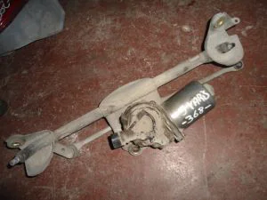 TOYOTA YARIS 2005 ÇIKMA ÖN SİLECEK MOTORU 2004 - 2005 - 2006 Arası Modellerle Uyumludur