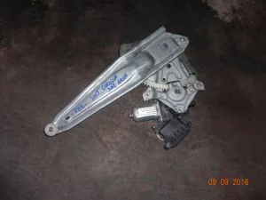 TOYOTA COROLLA 2014 ÇIKMA SAĞ ARKA CAM KİRKOSU 2013 - 2014 - 2015 - 2016 Arası Modellerle Uyumludur