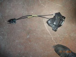 TOYOTA COROLLA 2012 ÇIKMA SAĞ ÖN KAPI KİLİDİ 2011 - 2012 - 2013 Arası Modellerle Uyumludur