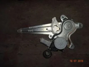 TOYOTA COROLLA 2012 ÇIKMA SOL ARKA CAM MOTORU 2011 - 2012 - 2013 Arası Modellerle Uyumludur