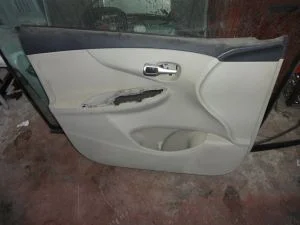 TOYOTA COROLLA 2012 ÇIKMA SOL ÖN KAPI İÇ AÇMA KOLU 2011 - 2012 - 2013 Arası Modellerle Uyumludur