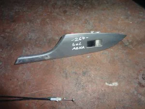 TOYOTA COROLLA 2012 ÇIKMA SOL ARKA CAM DÜĞMESİ PLASTİK ÇERÇEVESİ 2011 - 2012 - 2013 Arası Modellerle Uyumludur