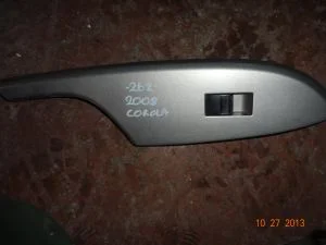 TOYOTA COROLLA 2008 ÇIKMA SAĞ ÖN CAM DÜĞMESİ PLASTİK ÇERÇEVESİ 2007 - 2008 - 2009 - 2010 Arası Modellerle Uyumludur