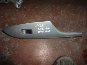 TOYOTA COROLLA 2008 ÇIKMA SAĞ ÖN CAM DÜĞMESİ PLASTİK ÇERÇEVESİ 2007 - 2008 - 2009 - 2010 Arası Modellerle Uyumludur