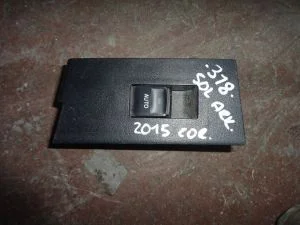 TOYOTA COROLLA 2014 ÇIKMA SOL ARKA CAM DÜĞMESİ 2013 - 2014 - 2015 - 2016 Arası Modellerle Uyumludur