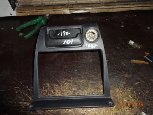 TOYOTA COROLLA 1995 ÇIKMA ÖN KÜL TABLASI PLASTİK ÇERÇEVESİ 1993 - 1994 - 1995 - 1996 - 1997 - 1998 Arası Modellerle Uyumludur