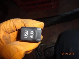 TOYOTA COROLLA 2012 ÇIKMA USB DÜĞMESİ 2011 - 2012 - 2013 Arası Modellerle Uyumludur