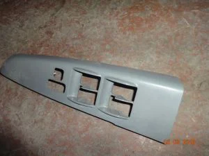 TOYOTA HILUX 2007 ÇIKMA SOL ÖN CAM DÜĞMESİ PLASTİK ÇERÇEVESİ 2006 - 2007 - 2008 - 2009 - 2010 - 2011 Arası Modellerle Uyumludur