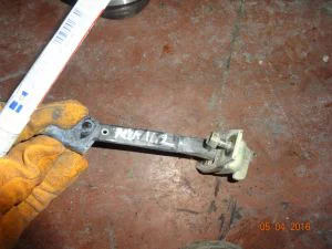 TOYOTA HILUX 2008 ÇIKMA ARKA KAPI GERGİ DEMİRİ 2006 - 2007 - 2008 - 2009 Arası Modellerle Uyumludur