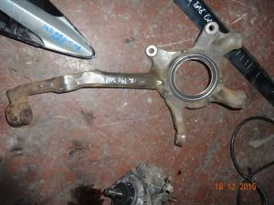 TOYOTA HILUX 2008 ÇIKMA SAĞ ÖN TAŞIYICI 2006 - 2007 - 2008 - 2009 Arası Modellerle Uyumludur