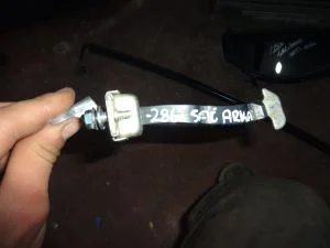 TOYOTA HILUX 2017 ÇIKMA SAĞ ARKA KAPI GERGİ DEMİRİ 2016 - 2017 - 2018 - 2019 Arası Modellerle Uyumludur