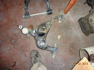 TOYOTA HILUX 2014 ÇIKMA SOL SALINCAK 2012 - 2013 - 2014 - 2015 Arası Modellerle Uyumludur