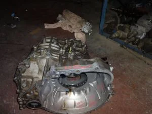 TOYOTA AVENSIS 2005 ÇIKMA ŞANZIMAN ORTA MUHAFAZA 2002 - 2003 - 2004 - 2005 - 2006 - 2007 - 2008 - 2009 Arası Modellerle Uyumludur
