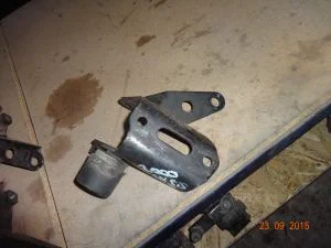TOYOTA AVENSIS 1999 ÇIKMA ŞANZIMAN KULAĞI 1999 - 2000 Arası Modellerle Uyumludur