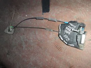 TOYOTA AVENSIS 2013 ÇIKMA SAĞ ARKA KAPI İÇ AÇMA KOLU 2013 - 2014 Arası Modellerle Uyumludur