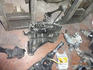 TOYOTA YARIS 2015 ÇIKMA AKÜ ÜST SACI 2014 - 2015 - 2016 - 2017 Arası Modellerle Uyumludur
