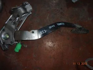 TOYOTA YARIS 2011 ÇIKMA FREN PEDALI 2010 - 2011 Arası Modellerle Uyumludur