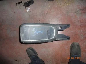 TOYOTA AURIS 2008 ÇIKMA KONSUL 2007 - 2008 - 2009 - 2010 Arası Modellerle Uyumludur