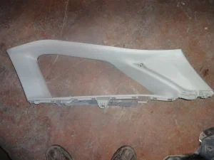 TOYOTA AURIS SW 2017 ÇIKMA SAĞ ARKA ÜST DİREK PLASTİĞİ 2016 - 2017 - 2018 Arası Modellerle Uyumludur