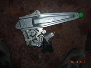 TOYOTA AURIS 2011 ÇIKMA SOL ARKA CAM KİRKOSU 2011 - 2012 Arası Modellerle Uyumludur