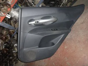 TOYOTA AURIS 2011 ÇIKMA SAĞ ARKA CAM DÜĞMESİ 2011 - 2012 Arası Modellerle Uyumludur