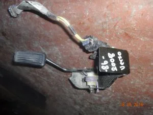 TOYOTA VERSO 2005 ÇIKMA GAZ PEDALI 2004 - 2005 - 2006 - 2007 - 2008 - 2009 Arası Modellerle Uyumludur