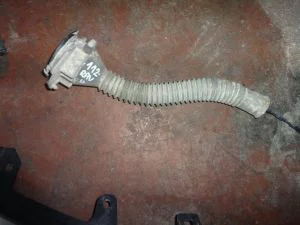 TOYOTA RAV4 2007 ÇIKMA CAM SU BİDONU BORUSU 2006 - 2007 - 2008 - 2009 Arası Modellerle Uyumludur