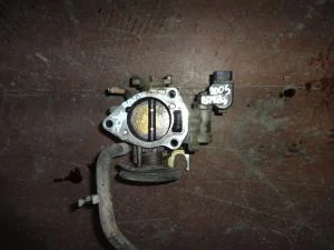 TOYOTA RAV4 2002 ÇIKMA BOĞAZ KELEBEĞİ 2001 - 2002 - 2003 Arası Modellerle Uyumludur