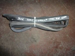 TOYOTA COROLLA HB 2006 ÇIKMA SOL ÖN KAPI FİTİLİ 2005 - 2006 - 2007 Arası Modellerle Uyumludur