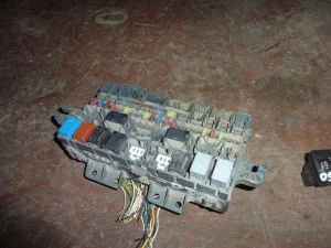 HONDA JAZZ 2003 ÇIKMA GÖĞÜS SİGORTA KUTUSU 2002 - 2003 - 2004 - 2005 Arası Modellerle Uyumludur