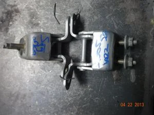 HONDA JAZZ 2003 ÇIKMA SAĞ ARKA KAPI ALT MENTEŞESİ 2002 - 2003 - 2004 - 2005 Arası Modellerle Uyumludur