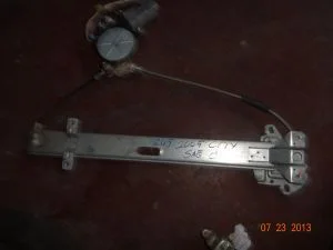 HONDA CITY 2005 ÇIKMA SAĞ ÖN CAM MOTORU 2004 - 2005 - 2006 - 2007 - 2008 - 2009 Arası Modellerle Uyumludur