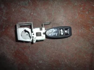 HONDA CITY 2005 ÇIKMA DEPO BAGAJ AÇMA KOLU 2004 - 2005 - 2006 - 2007 - 2008 - 2009 Arası Modellerle Uyumludur