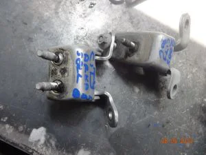 HONDA CITY 2005 ÇIKMA SOL ARKA KAPI ÜST MENTEŞESİ 2004 - 2005 - 2006 - 2007 - 2008 - 2009 Arası Modellerle Uyumludur