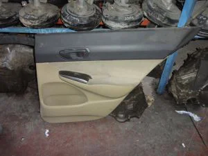 HONDA CIVIC 2007 ÇIKMA SAĞ ARKA CAM DÜĞMESİ PLASTİK ÇERÇEVESİ 2006 - 2007 - 2008 Arası Modellerle Uyumludur