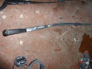 HONDA CIVIC 2004 ÇIKMA SAĞ SİLECEK KOLU 2004 - 2005 - 2006 Arası Modellerle Uyumludur