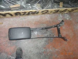 MAZDA 3 2010 ÇIKMA KONSUL 2009 - 2010 - 2011 Arası Modellerle Uyumludur