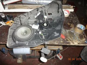 MAZDA 2 2011 ÇIKMA SOL ARKA CAM MOTORU 2011 Arası Modellerle Uyumludur