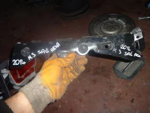 MAZDA 3 2015 ÇIKMA HAFİF HASARLI SAĞ ARKA YAN TAMPON BRAKETİ 2014 - 2015 - 2016 - 2017 - 2018 Arası Modellerle Uyumludur