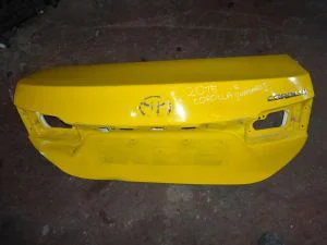 TOYOTA COROLLA 2015 ÇIKMA HAFİF HASARLI BAGAJ KAPAĞI 2013 - 2014 - 2015 - 2016 - 2017 - 2018 Arası Modellerle Uyumludur