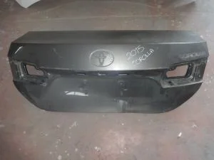 TOYOTA COROLLA 2015 ÇIKMA HAFİF HASARLI BAGAJ KAPAĞI 2013 - 2014 - 2015 - 2016 - 2017 - 2018 Arası Modellerle Uyumludur