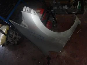 TOYOTA AURIS 2008 ÇIKMA HAFİF HASARLI SAĞ ÖN ÇAMURLUK 2007 - 2008 - 2009 - 2010 Arası Modellerle Uyumludur