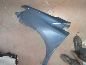 TOYOTA AURIS 2015 ÇIKMA HAFİF HASARLI SOL ÖN ÇAMURLUK 2013 - 2014 - 2015 - 2016 - 2017 - 2018 Arası Modellerle Uyumludur