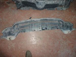 TOYOTA COROLLA 2015 ÇIKMA HAFİF HASARLI ÖN TAMPON IZGARASI 2013 - 2014 - 2015 - 2016 - 2017 - 2018 Arası Modellerle Uyumludur
