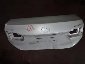 TOYOTA COROLLA 2015 ÇIKMA HAFİF HASARLI BAGAJ KAPAĞI 2013 - 2014 - 2015 - 2016 - 2017 - 2018 Arası Modellerle Uyumludur