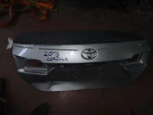 TOYOTA COROLLA 2015 ÇIKMA HAFİF HASARLI BAGAJ KAPAĞI 2013 - 2014 - 2015 - 2016 - 2017 - 2018 Arası Modellerle Uyumludur